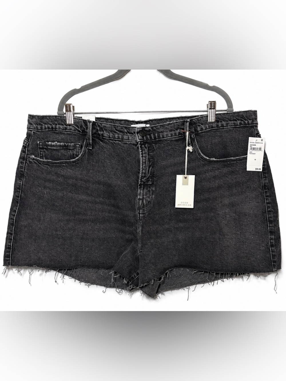 Good American Black Frayed Hem Jean Shorts. NWT Size 18